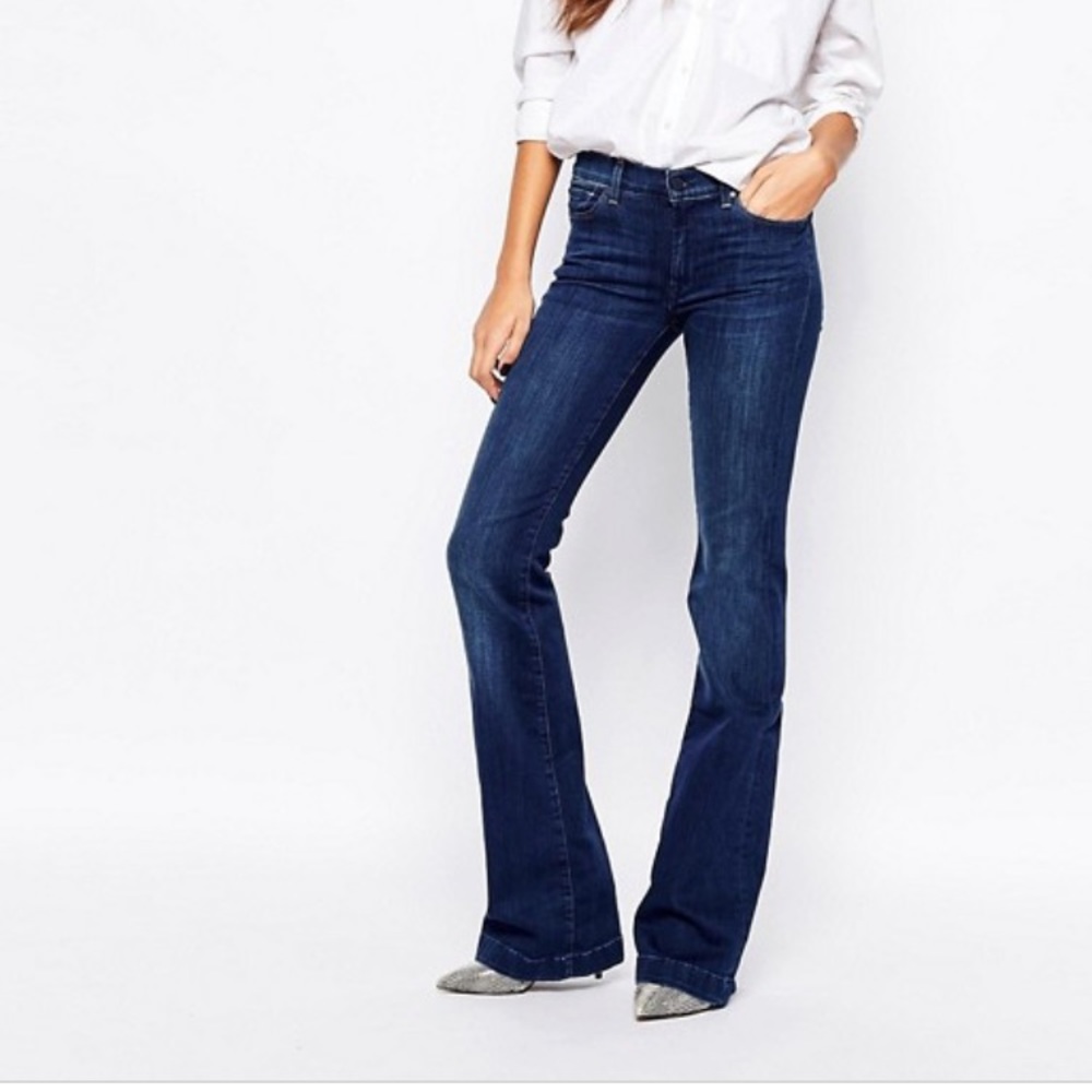 🌻SEVEN FLARE JEANS🌻 - Picture 2 of 5